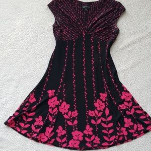 Jones New York Dresses - Cap sleeve Jones New York dress Jones New York Dresses - Cap sleeve Jones New York dress